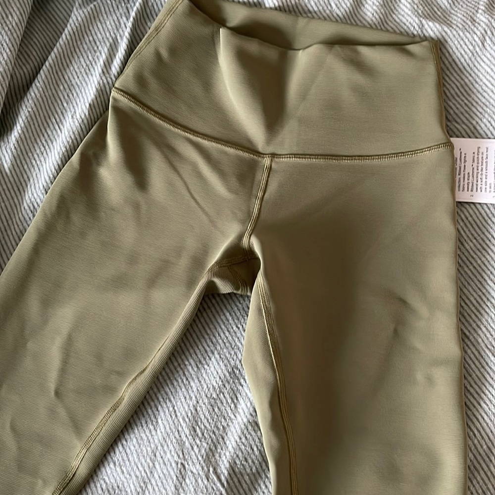 Wunder Under HR Tight 25” Rib leggings